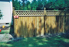 Stockade fence with Lattice